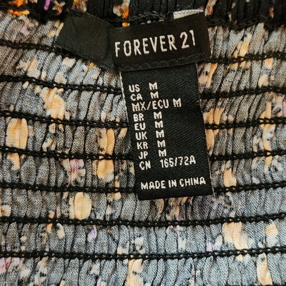 F21 - MD Black Floral Print Flare Mini Skirt - Picture 2 of 7